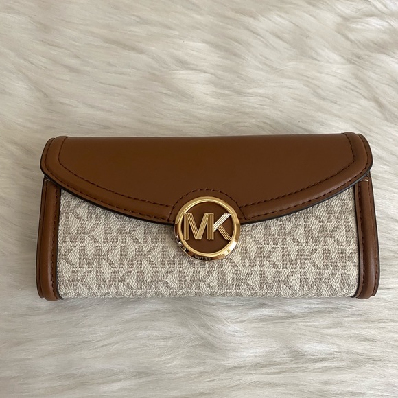 Michael Kors purse and wallet set - Picture 7 of 8